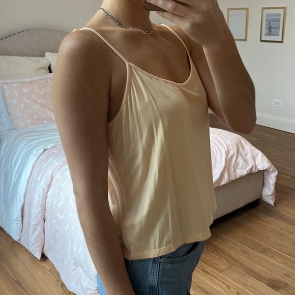 Orange coral color tank top - Picture 4 of 9